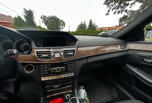Mercedes-Benz Klasa E cena 99937 przebieg: 162000, rok produkcji 2014 z Szczecin małe 37